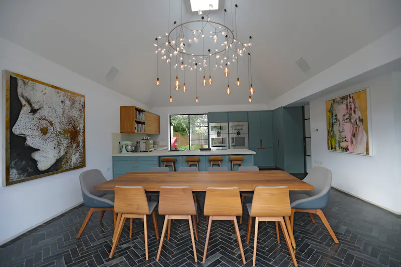 Dining room at Modern Stucco Streatham Home, D2579 (photo 9)