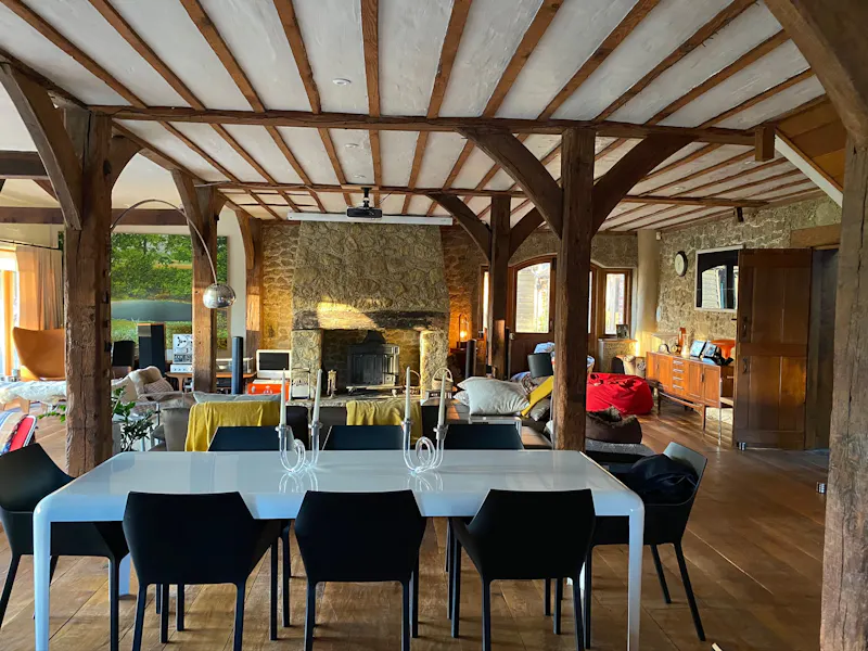 Luxe barn conversion in Dorking, L731 (photo 12)