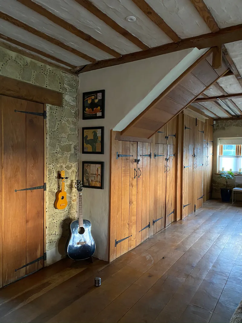 Luxe barn conversion in Dorking, L731 (photo 25)