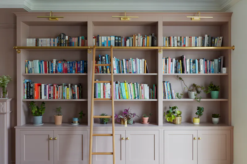 Library at Georgian pink house Chingford, A1560 (photo 17)