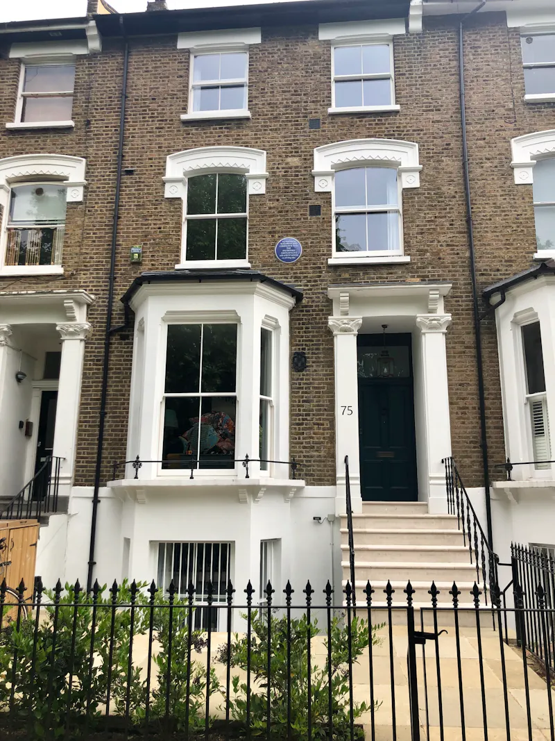 5-Floor Kensington Townhouse, D2644 (photo 1)