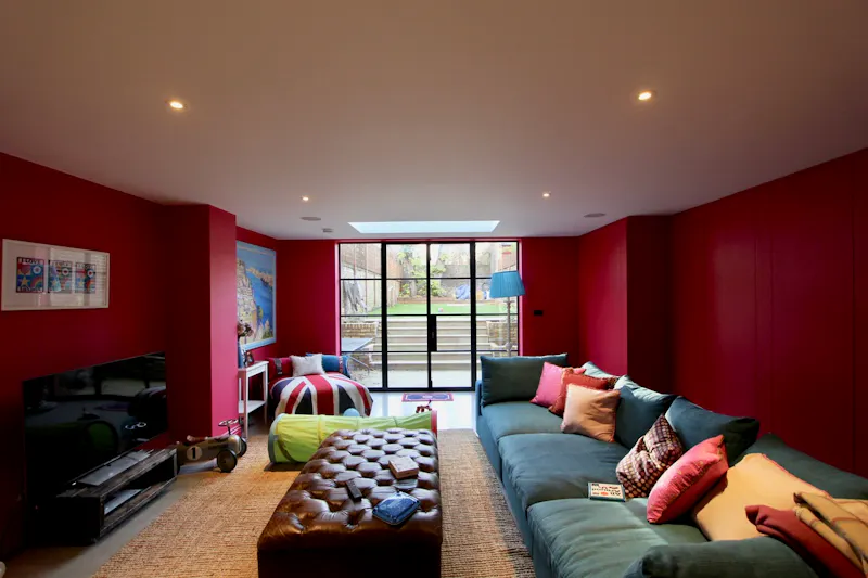 Crittall windows at 5-Floor Kensington Townhouse, D2644 (photo 5)