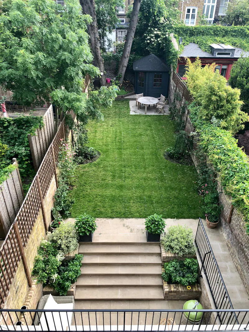 Garden at 5-Floor Kensington Townhouse, D2644 (photo 10)