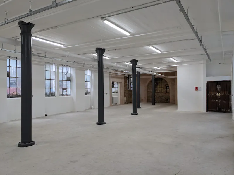 Crittall windows at Peckham warehouses and rooftops, N248 (photo 12)