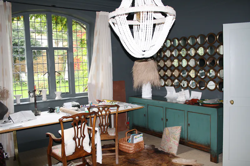Dining room at 1900's Vicarage in Putney, D2580 (photo 17)
