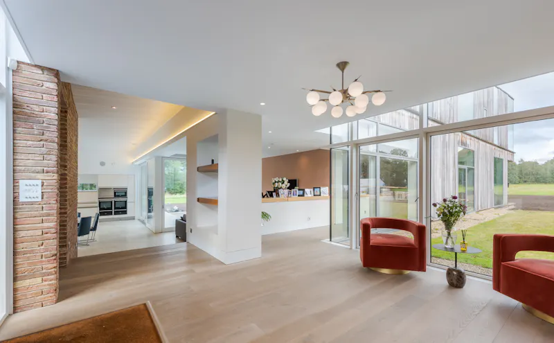 Entrance hall at Bel Air modern home, D2582 (photo 29)