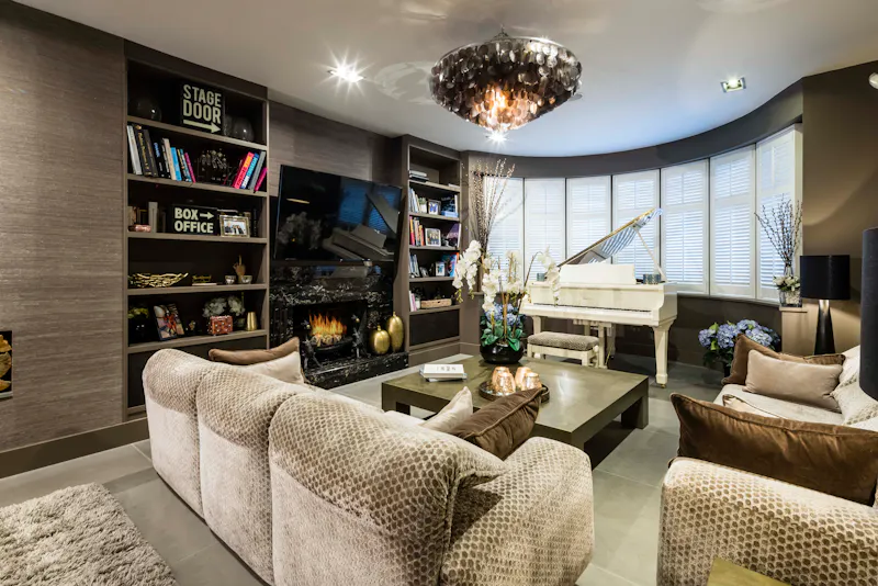 Piano at Contemporary Brondesbury home, D1862 (photo 17)