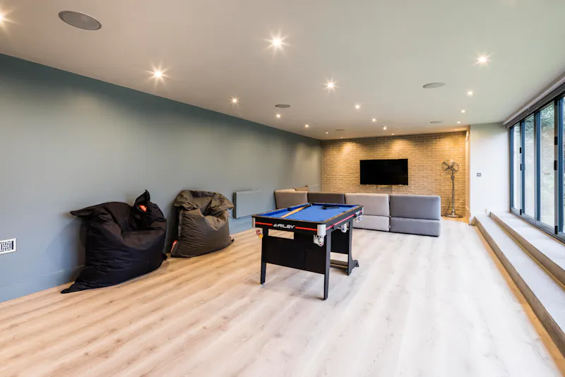 Contemporary Brondesbury home, D1862 (photo 101)