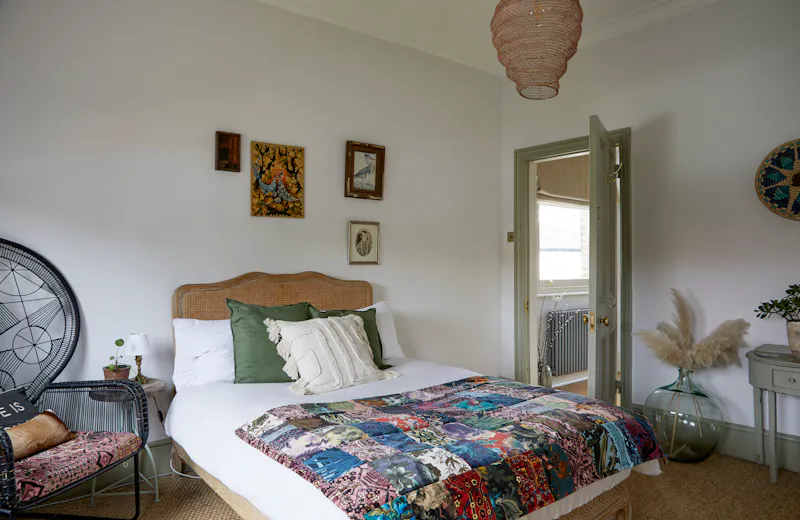 Bedroom at West Dulwich luxe house, D2588 (photo 36)