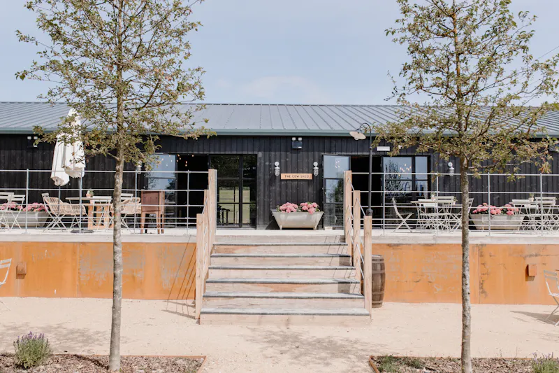 Silchester Barn conversion, L699 (photo 33)