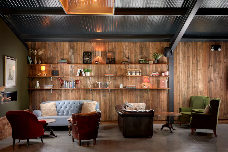 Silchester Barn conversion, L699 (photo 15)
