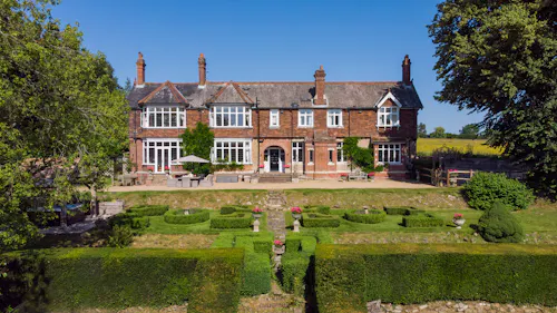 West Chiltington manor, E514
