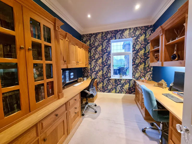 Study at West Chiltington manor, E514 (photo 21)