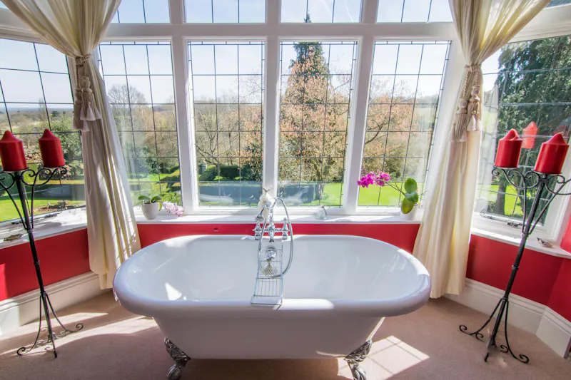 Bath - rolltop at West Chiltington manor, E514 (photo 25)