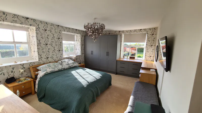 Bedroom at County pool house in Addington, D2596 (photo 18)
