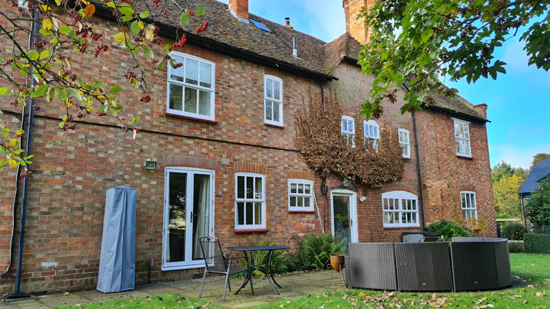 County pool house in Addington, D2596 (photo 56)