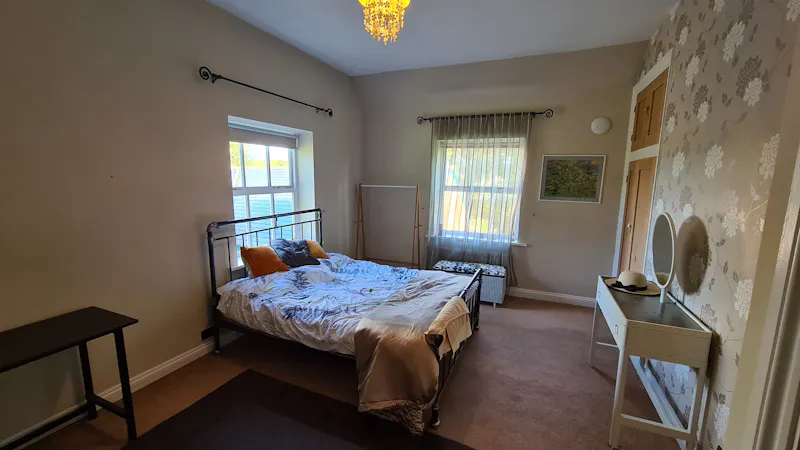 Bedroom at County pool house in Addington, D2596 (photo 21)