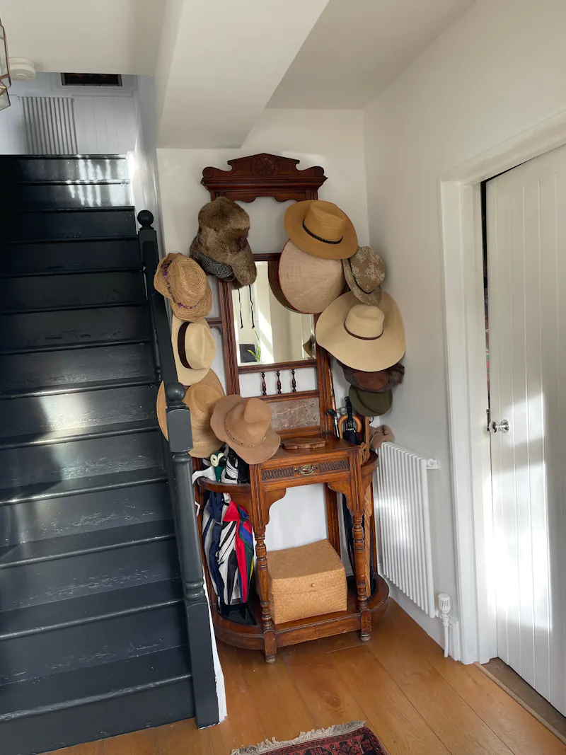 Entrance hall at Victorian semi in Brickendon, B1958 (photo 13)