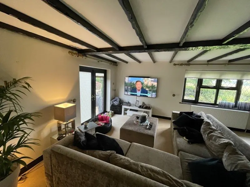 Large tudor house Westoning, M350 (photo 4)