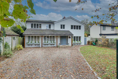 Large house in Cookham , D2595