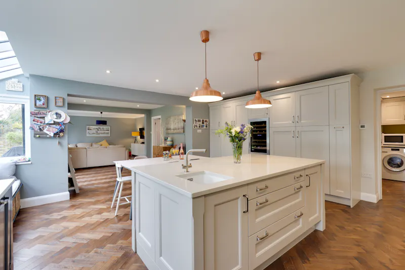 Kitchen at Large house in Cookham , D2595 (photo 2)