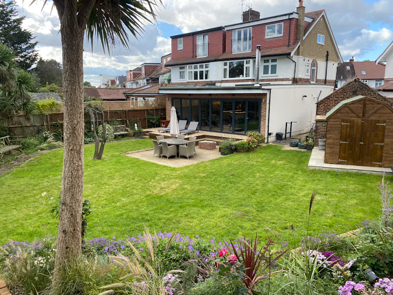 Garden at Large semi in Ealing, D2586 (photo 16)