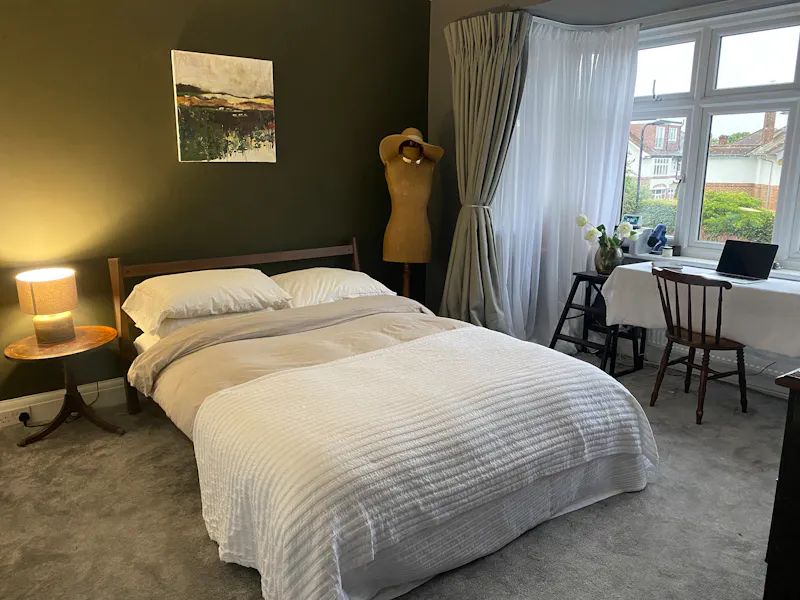 Bedroom at Large semi in Ealing, D2586 (photo 13)
