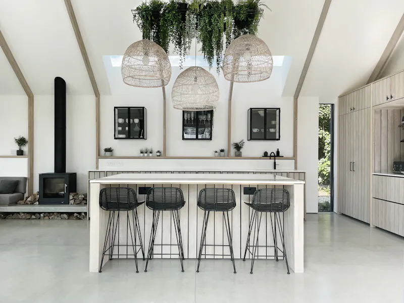 Dining room at Futuristic eco house Chichester, D2584 (photo 4)
