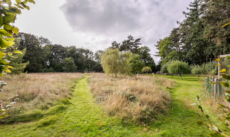 Large house in Great Missenden, D2589 (photo 41)