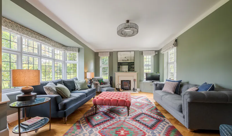 Living Room at Large house in Great Missenden, D2589 (photo 12)