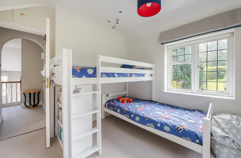Bedroom - child's at Large house in Great Missenden, D2589 (photo 26)