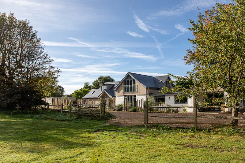 Chichester beach house, D2692 (photo 1)
