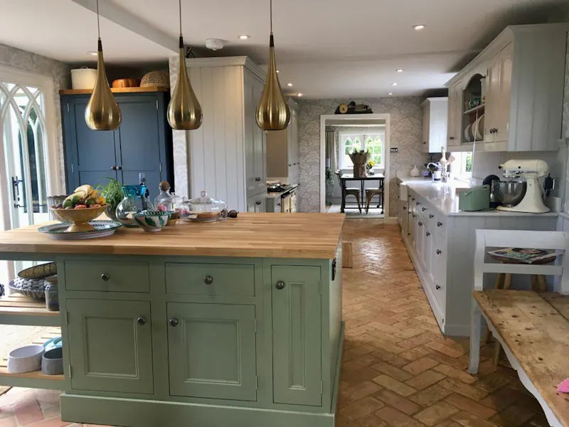 Kitchen at Timber cottage in Ware , D2591 (photo 2)