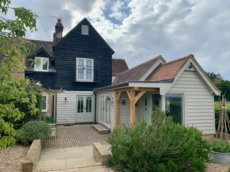 Timber cottage in Ware , D2591 (photo 1)