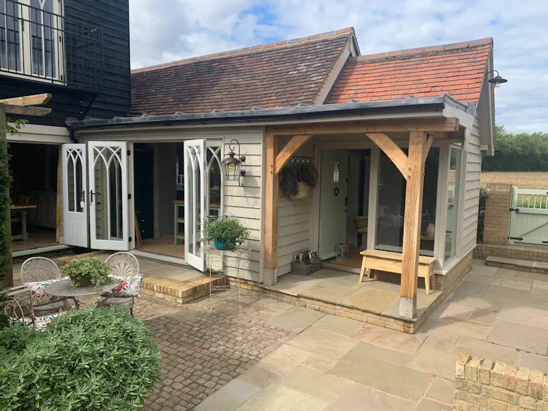 Timber cottage in Ware , D2591 (photo 9)