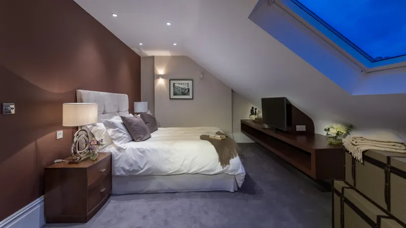 Bedroom at Stunning Ealing renovation , B1955 (photo 15)