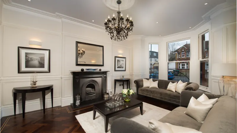 Living Room at Stunning Ealing renovation , B1955 (photo 4)
