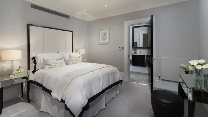 Bedroom at Stunning Ealing renovation , B1955 (photo 14)