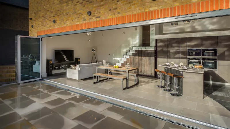Terrace/Patio at Stunning Ealing renovation , B1955 (photo 6)