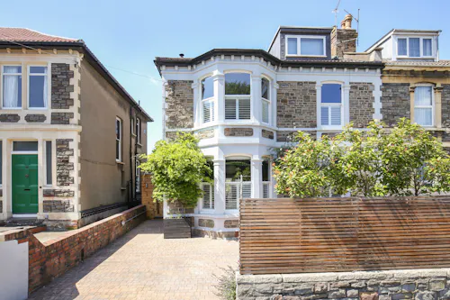 Contemporary Bristol home, B1837