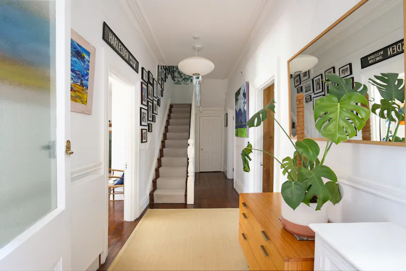 Contemporary Bristol home, B1837 (photo 24)
