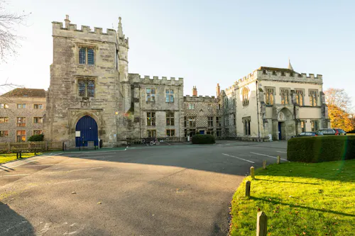 Cathedral School in Salisbury, J222