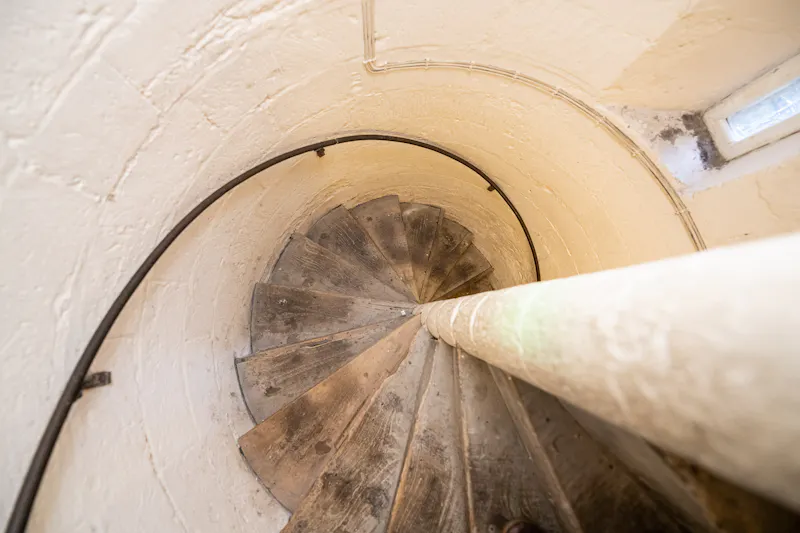 Staircase at Cathedral School in Salisbury, J222 (photo 11)