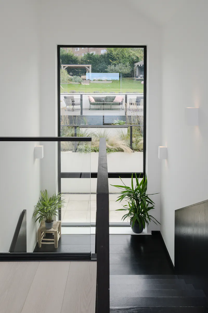 Haslemere modern house, D2590 (photo 39)