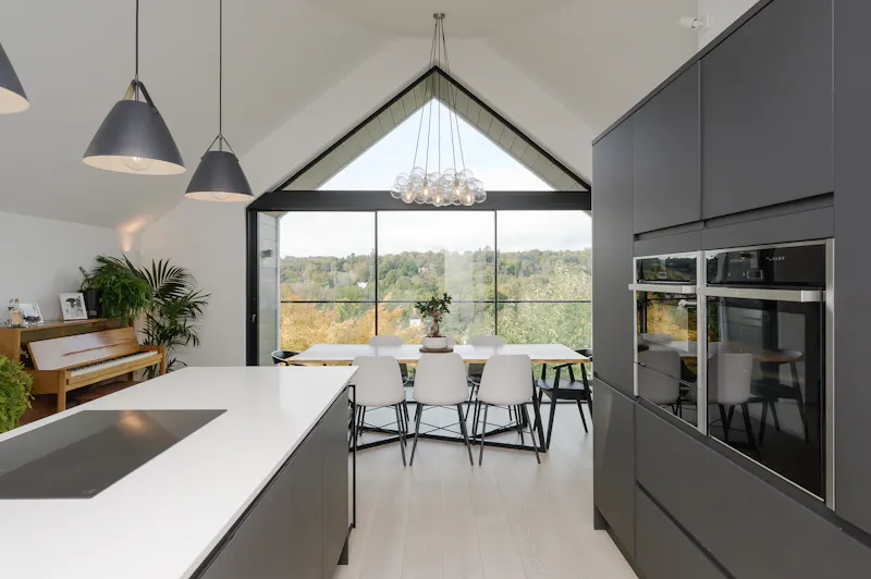 Haslemere modern house, D2590 (photo 10)