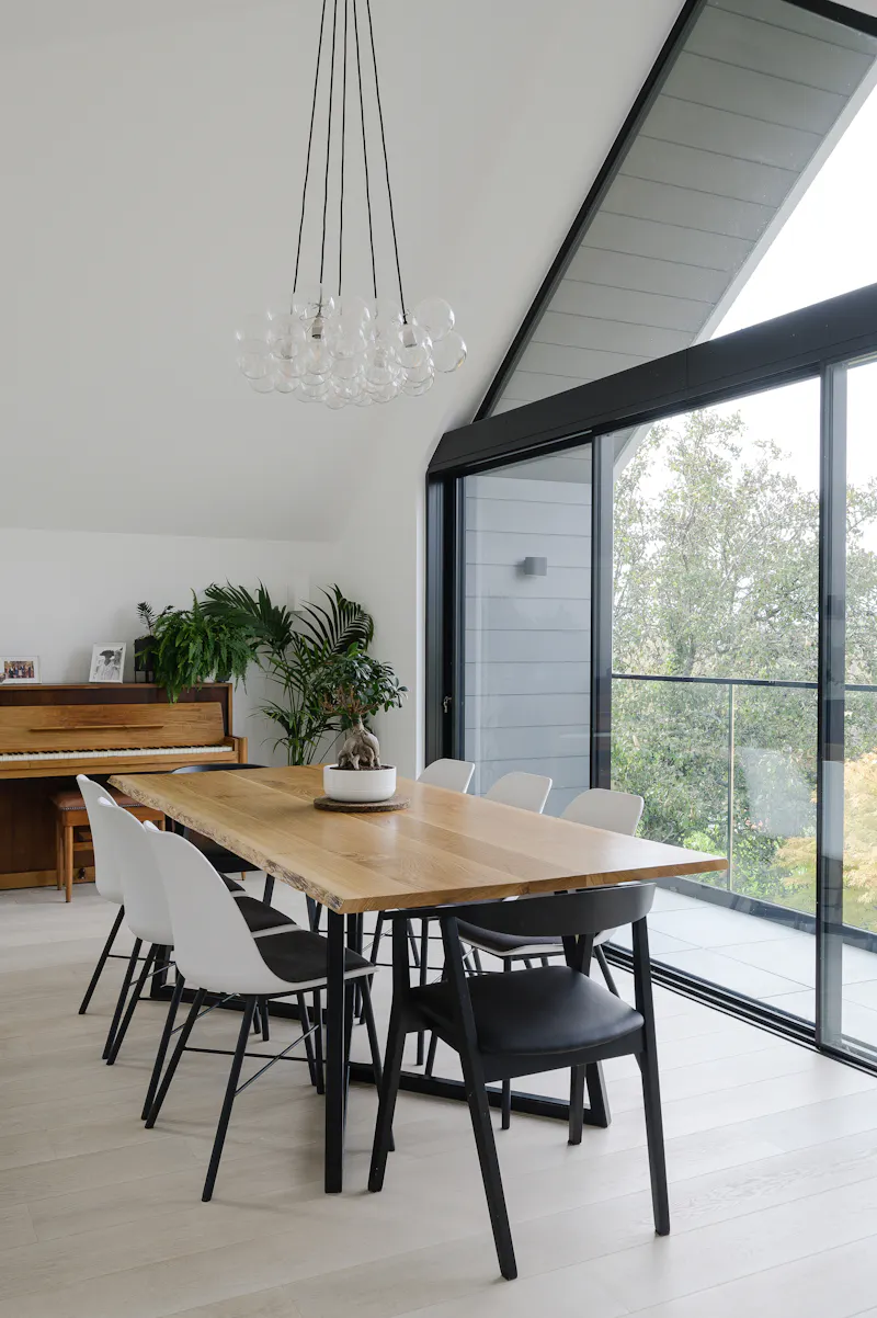 Haslemere modern house, D2590 (photo 18)
