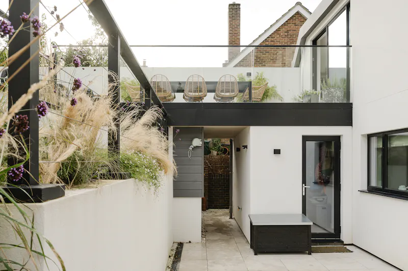Haslemere modern house, D2590 (photo 58)