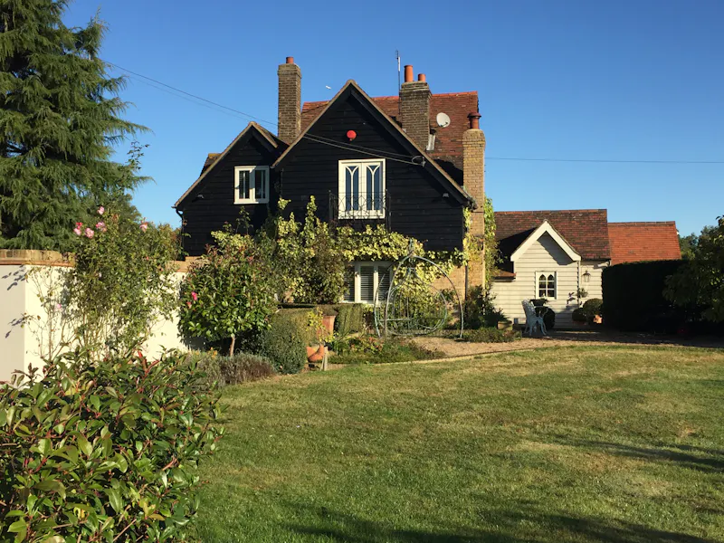 Timber cottage in Ware , D2591 (photo 18)