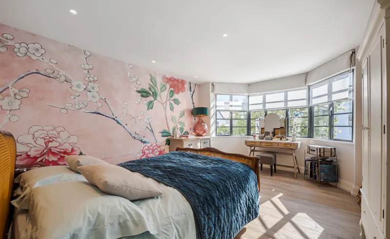 Bedroom at Luxe Edwardian home Wandsworth, E494 (photo 15)