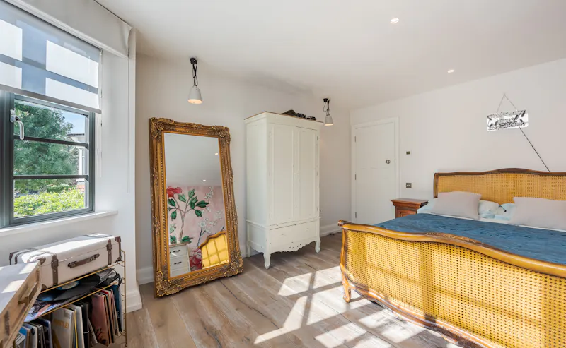 Bedroom at Luxe Edwardian home Wandsworth, E494 (photo 16)